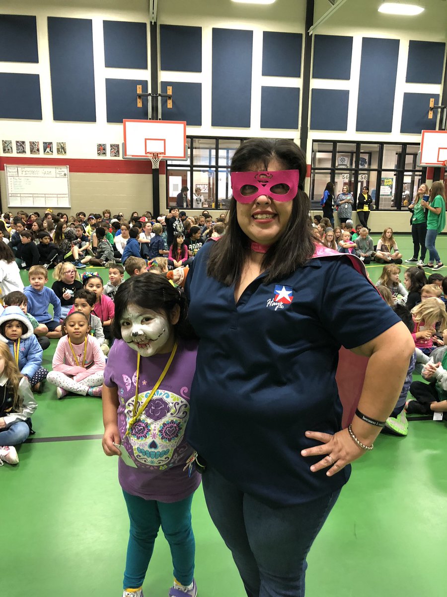 OroscoBOTD5's tweet photo. Thank you, @NESNavigator1 , for inviting me to speak at this morning’s Assembly on being a good citizen. #HaysCISDPrideBeginsWithYou #100PercentHaysCISD #Servicesboveself #Strongertogether #Betheexample https://t.co/8UhWScaxwk