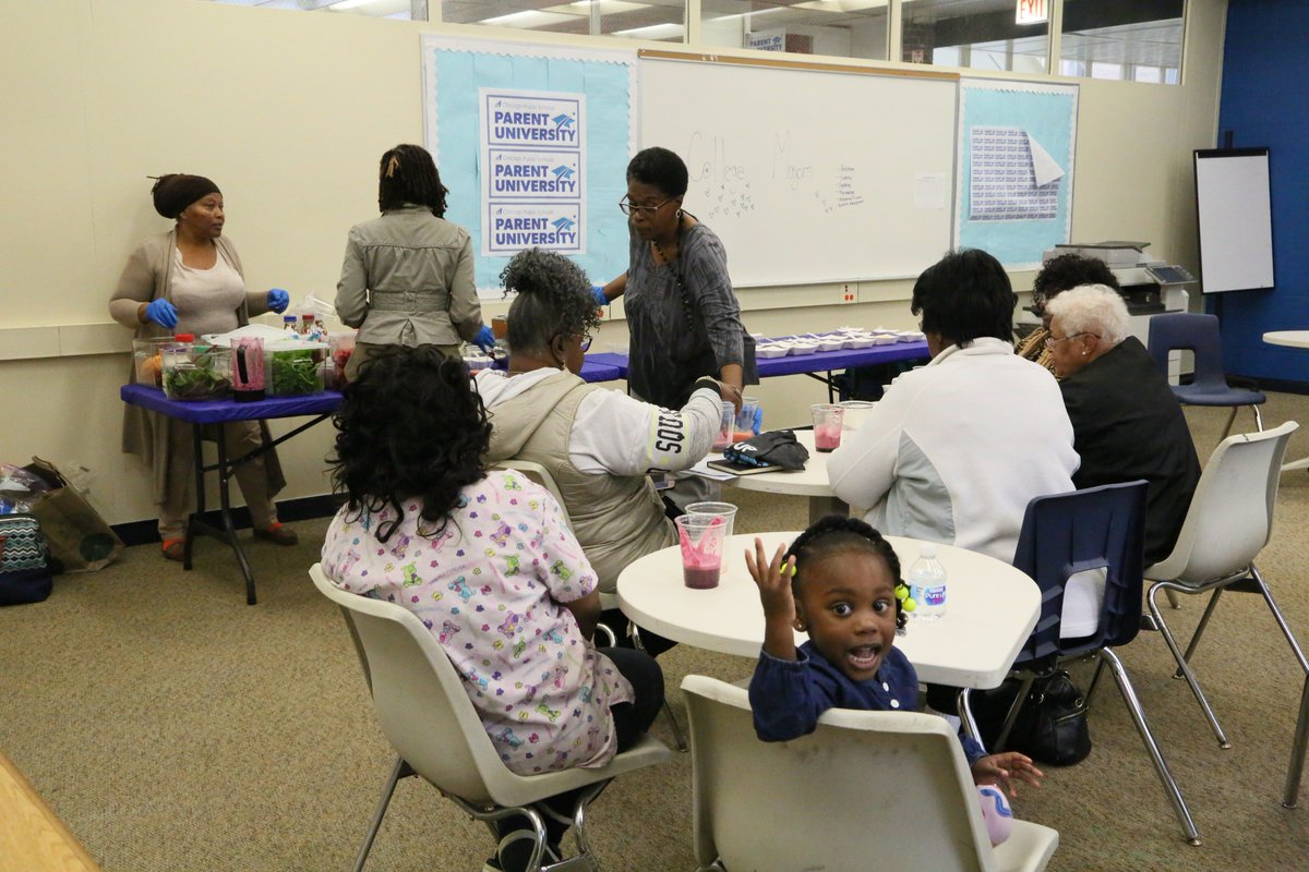 NeiuCCAS's tweet photo. We had a wonderful Parent Day at @MClarkEagles as part of our Beyond the Bell Program. Parents learned about the possible workshops offered - including Healthy eating, jewelry making, game time, knitting made easy, credit repair, and detox diets.
#parentservices https://t.co/HPHGbfNDNB