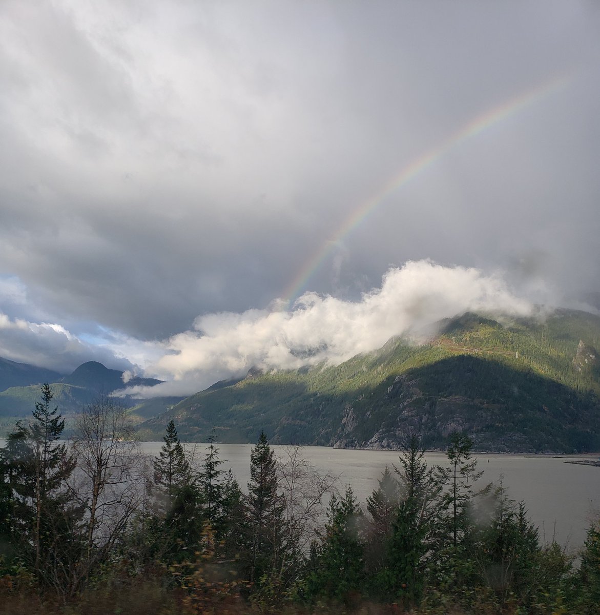 Beautiful rainbow over #howesound, I think zoomer is with us on our trip
