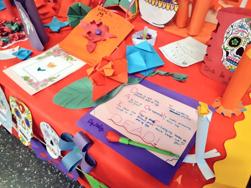 MissBolanos's tweet photo. This is how we celebrate Día de los muertos at ESJ! My Y7s and Y8s have been working hard to create our own altar while  learning about this Mexican tradition 🇲🇽  #proudteacher #mfltwitterati @EppingStJohns https://t.co/9uQjJVMoPT
