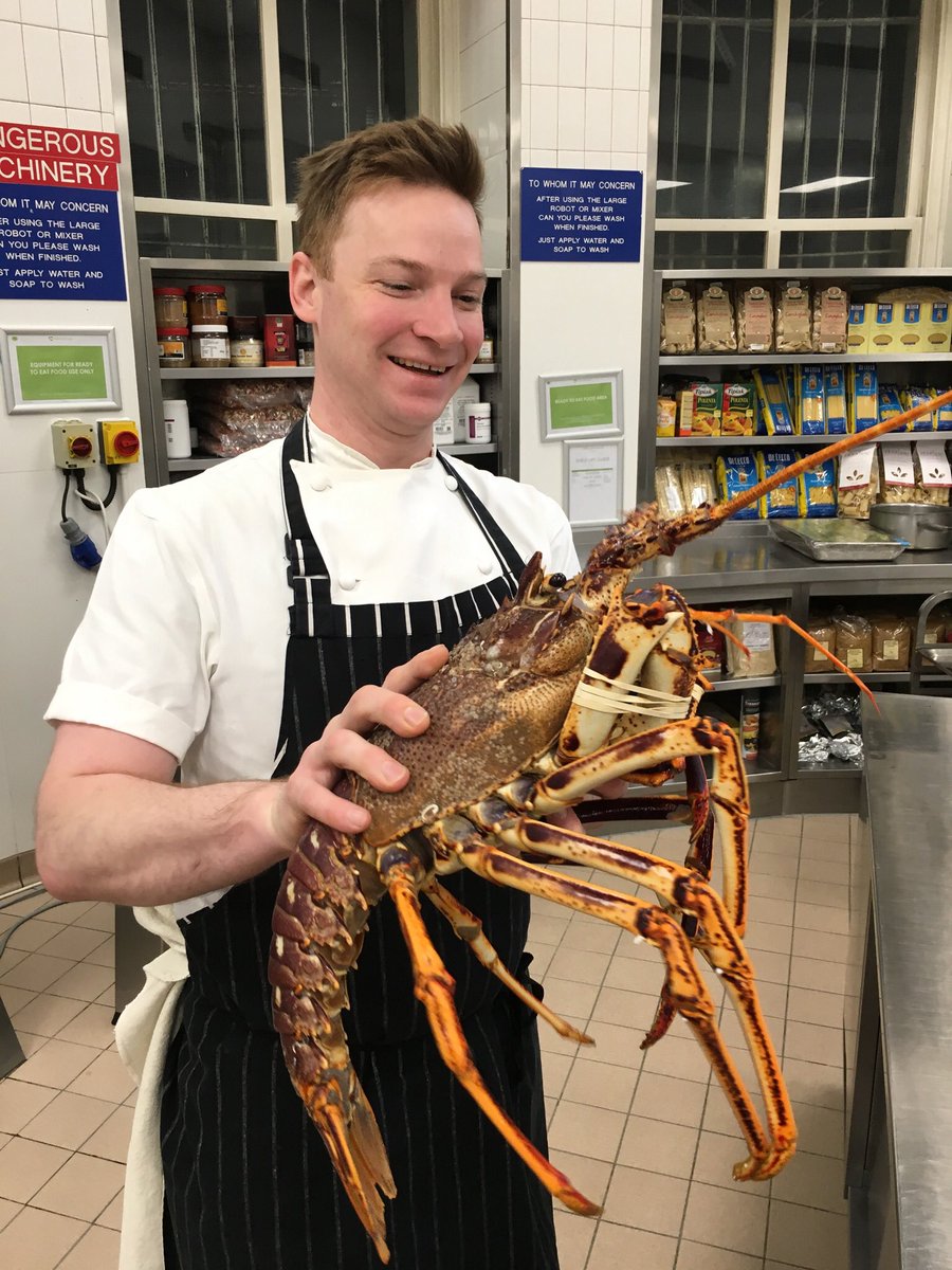 Nice Langouste <a href="/Chefchrisking/">Chris King</a> <a href="/TheLanghamHotel/">The Langham Hotels & Resorts</a> !!!!!!! 🦐🦐🦐 thanks <a href="/flyingfish31/">Flying Fish Seafoods</a> for this amazing creature !!!!! <a href="/michelrouxjr/">Michel Roux Jr</a>