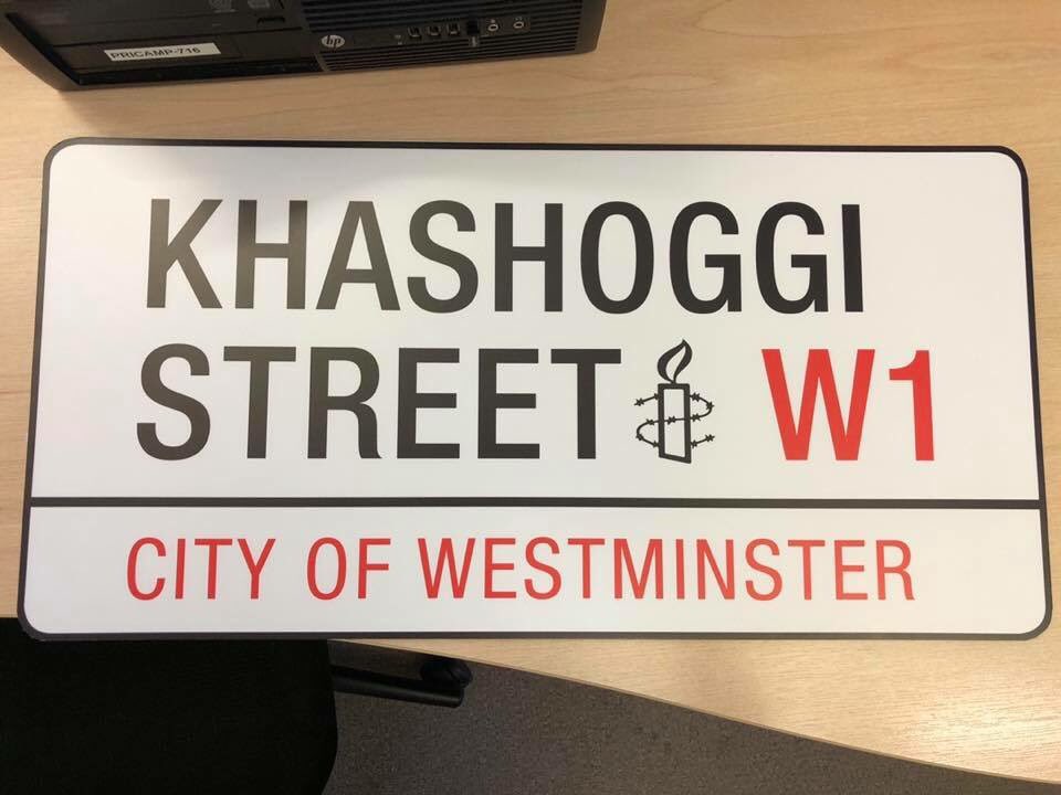 abdoreda64's tweet photo. #Londra’da #Saudi_Arabistan konsolosluğunun olduğu sokağın adı khashoggı sokağı olucak .. Neden #Türkiye’de öyle olmasın?!
#Khashoggi_sokağı https://t.co/1gqKgeFzRJ
