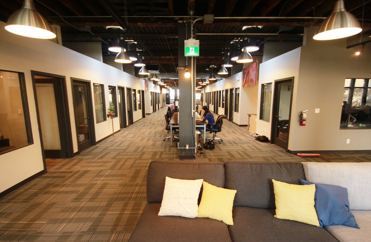 CoMotionSpaces's tweet photo. Looking for a space for your business? 

Become a member today and take advantage of our month free offer on all office or desk work spaces!

https://t.co/NlsZDEMGwt

#MakeACoMotion #hamont #coworking https://t.co/zQheLGrekH