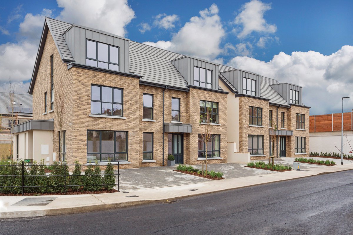 dng_ie's tweet photo. Launching with DNG this weekend - Kelland Homes 4 & 5 Bed houses at Carraig Bui on Johnstown Road, Cabinteely. Viewing Saturday & Sunday from 12.00 - 2.00pm.
Think new Homes... Think DNG
#DNG #newhomes #property #DNGNewHomes #Dublin #ThinkDNG https://t.co/WciDtDxGL7