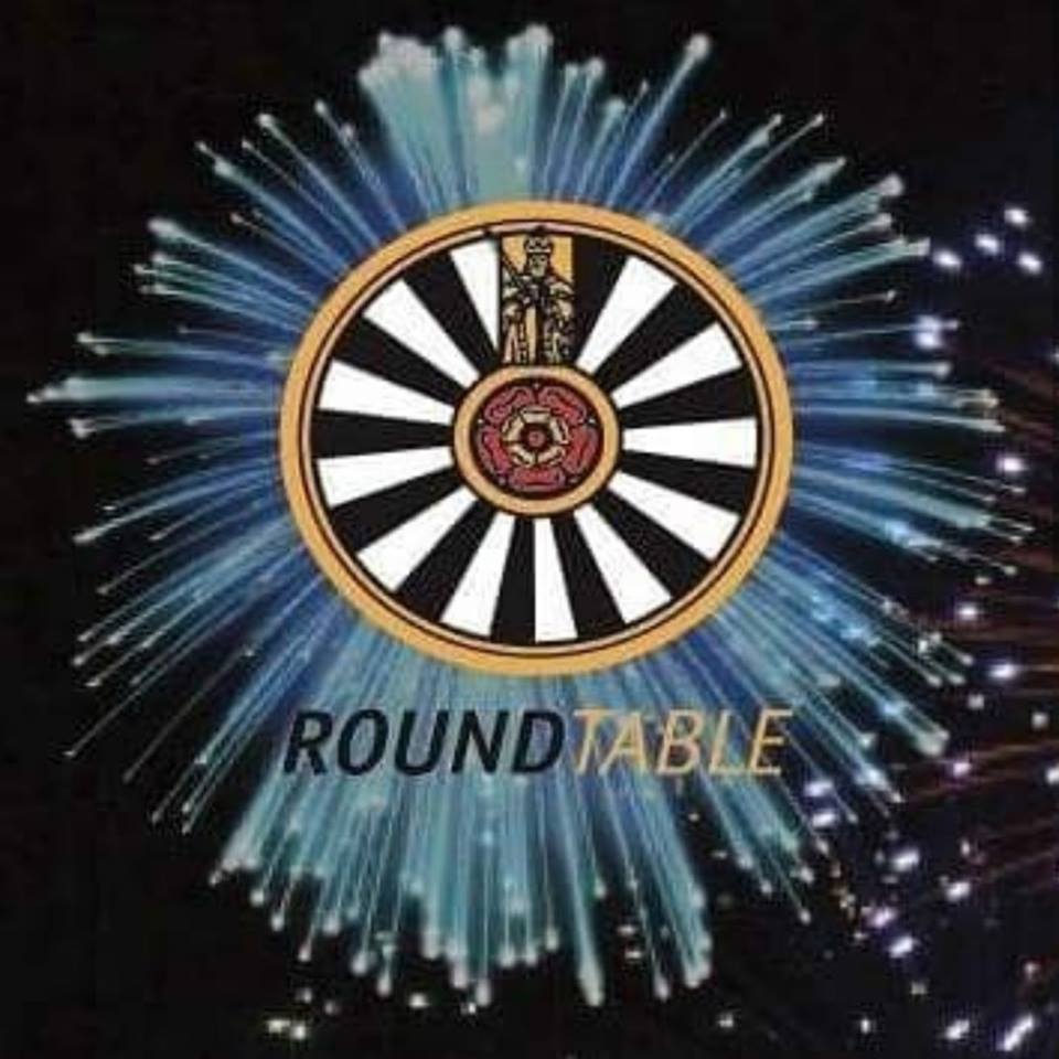 cheltenhamRT's tweet photo. Last chance to buy discounted online tickets. At midnight online prices will increase to gate prices (ยฃ5/ยฃ8). Get your #tickets now from #Eventbrite. #Cheltenham #Fireworks #CheltenhamFireworks #CheltenhamRT #CheltenhamRTFireworks #DoMore #Roundtable #Gloucestershire #PJMasks https://t.co/sz4RVOTaxY