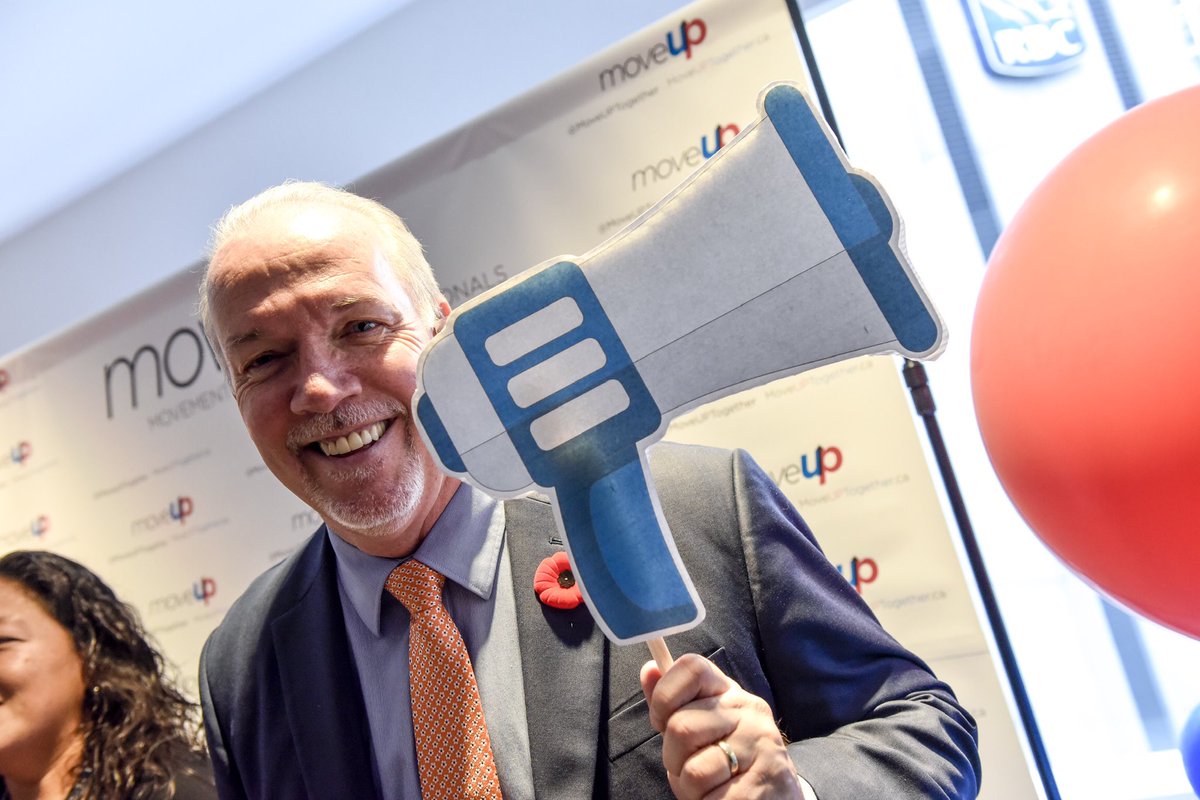 MoveUPTogether's tweet image. Photos with Premier @jjhorgan on our selfie wall at Convention? That’s pretty darn cool. Almost as cool as voting YES for #ProRep. 😎 #MoveUP2018 #EveryVoice2018