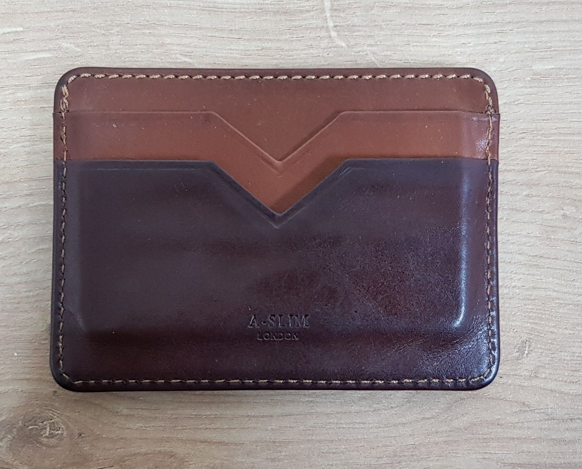 ASlimLondon's tweet photo. Daily Driver, Worn In Good and Proper
.
.
.
.
#ASlimLondon #Yaiba #Used #Leather #Patina #Daily #EDC #EverydayCarry #Everyday #UsedandAbused #Brown #Tan #SlimWallet #CardWallet #Quality #Guarantee #Warranty https://t.co/zpUh3uYXKx