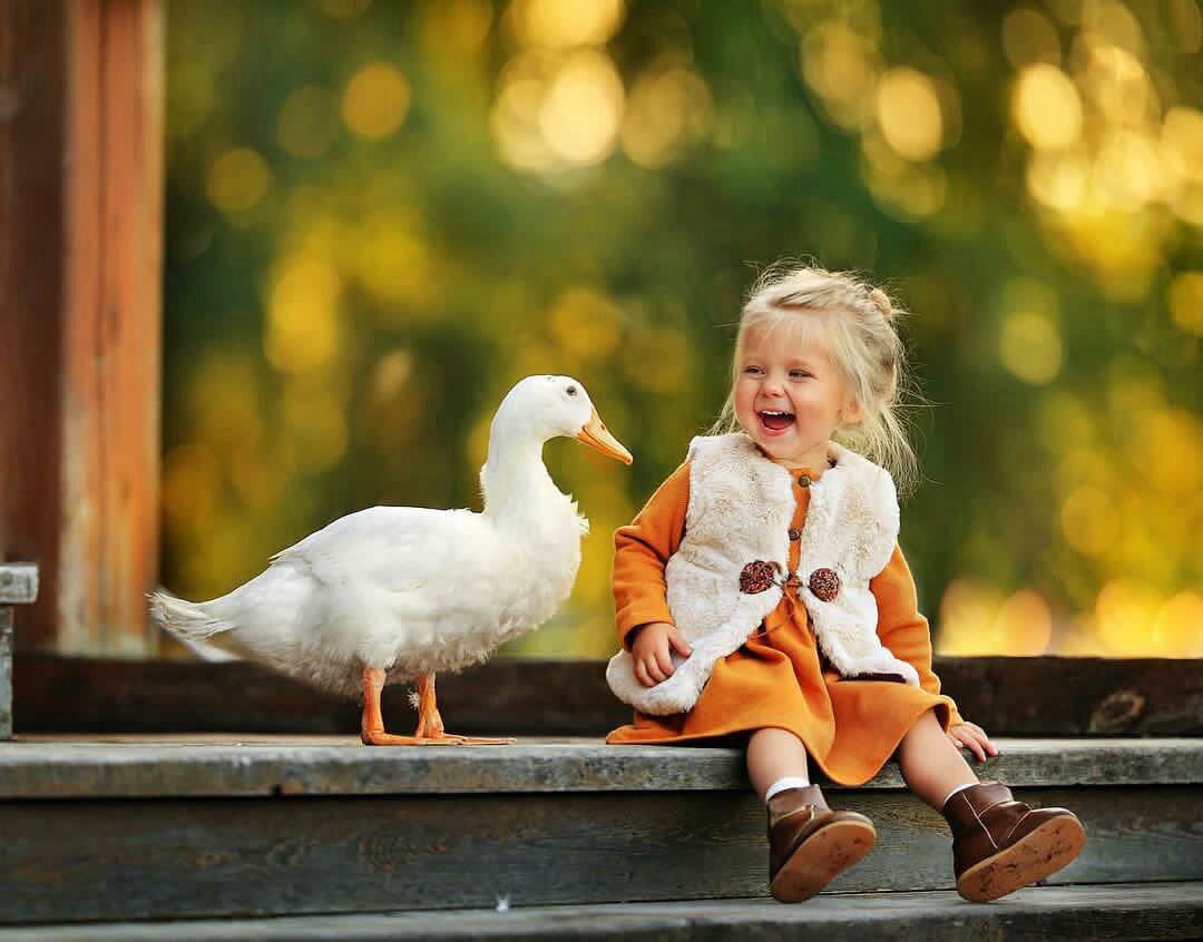 t3vid's tweet image. اسرقوا للروحِ يوماً ، و اعقدوا للحُبِّ نيّة 
وافرحوا ؛ ما زال للأفراحِ في الأرض بقيّة..
مساؤكم سعادة ..