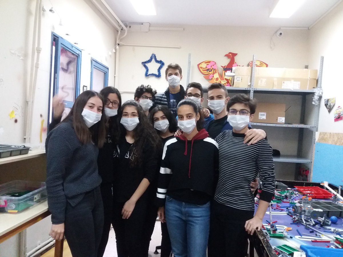 SALVADORESteam's tweet photo. Lösemili çocuklar, kanatları kırılgan birer yeryüzü melekleridir aslında. Biz bu melekler adına farkındalık oluşturmak için Lösemili çocuklar haftası'na özel tüm gün maskelerimizle gezdik. #loesemilicocuklarhaftası https://t.co/DEaP9a31vu