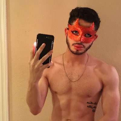 Watch Elmer.'s leaked NSFW photo on TwXstars