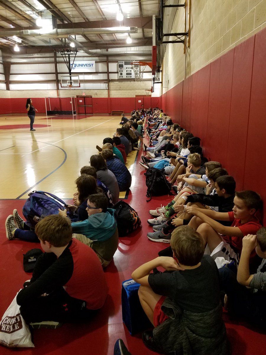 JenWevodau's tweet image. #ICTeamConquerors heading to the Boys and Girls Club to celebrate the end of MP1!! #ICTeamConquerors #ICRocks