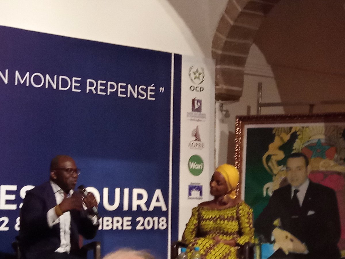 Roxayad1's tweet photo. Panel 2: Graines des possibles avec @Kristinengiriye  @DidierAcouetey @Oliviertheophile.  @Aminabeghili
Il faut etre fou pour créer des possibilités. #forumdesaintlouis @ForumDeStLouis https://t.co/TJCQTe1m8H