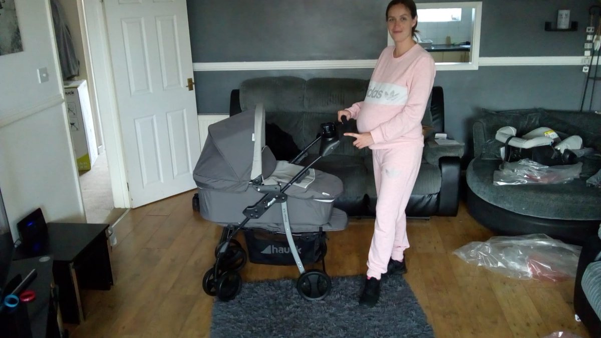 treecle442's tweet image. Can&apos;t wait to push my lil bubba around in this #5weekstogo 😁🚼xx