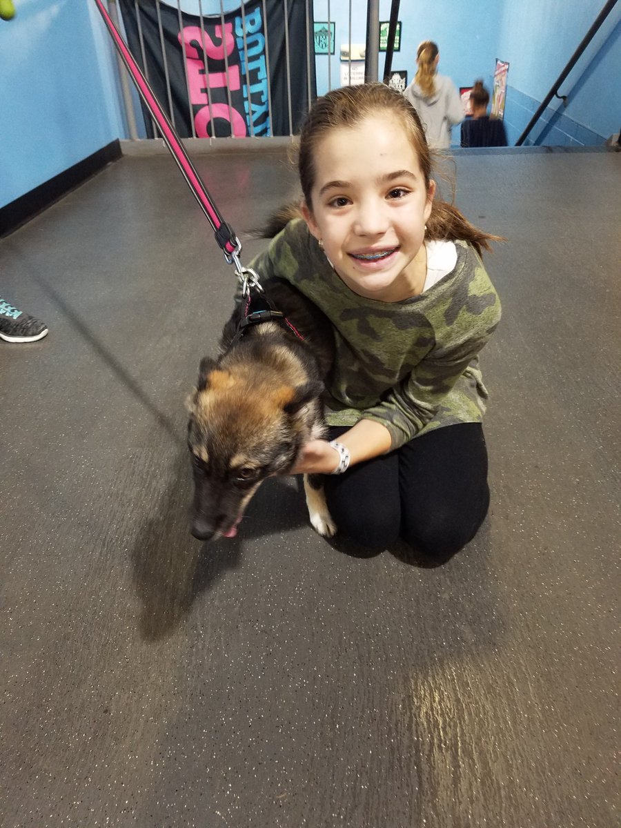 JenWevodau's tweet image. #ICTeamConquerors heading to the Boys and Girls Club to celebrate the end of MP1!! #ICTeamConquerors #ICRocks