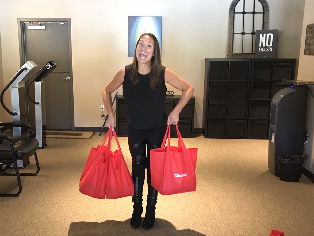 ProducerRondaK's tweet photo. First Day of the new #RondaKay β€οΈπͺπ»ππ» #mynewlife #56lighter @SotaWeightloss
#SOTAweightloss #letitgo #weightloss #SOTA #StateOfTheArt #droppingpounds https://t.co/cCQlwB7XL9