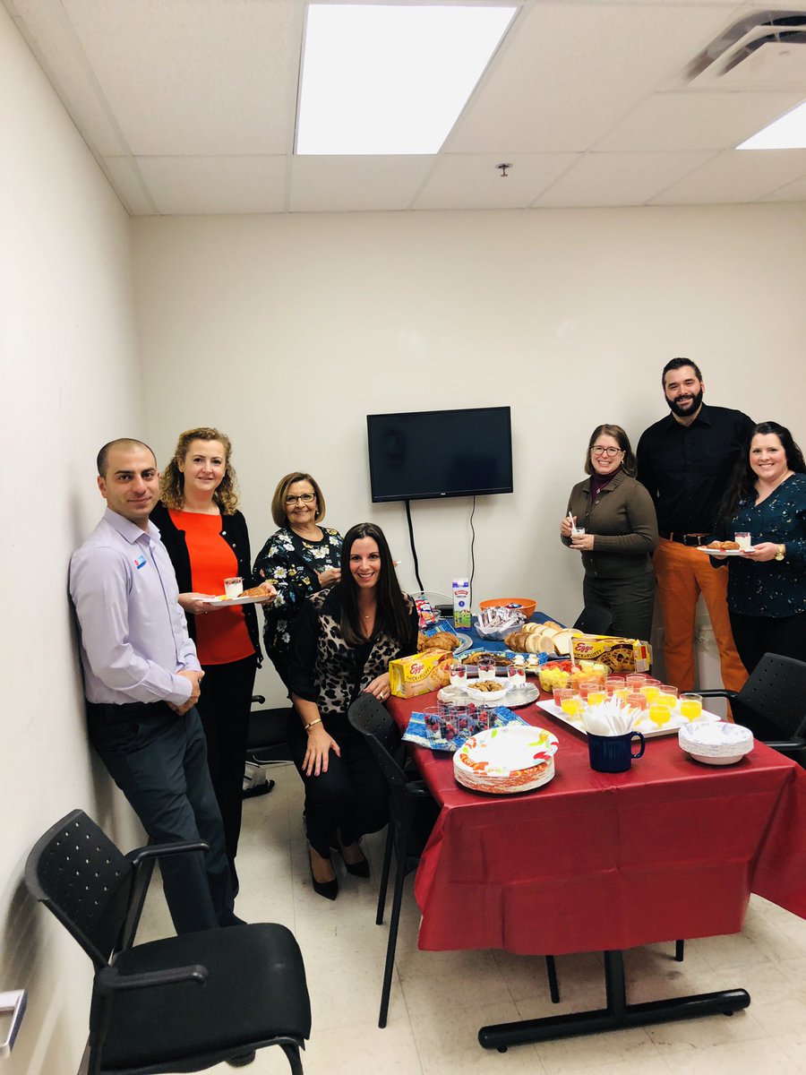 TammyFaddoul's tweet photo. Team Dev Mall celebrating F2018 year end success! #teambreakfast #fuelyourbrain #teamiseverything #devmall #windsor @melvdub https://t.co/HOeE5UIk2u