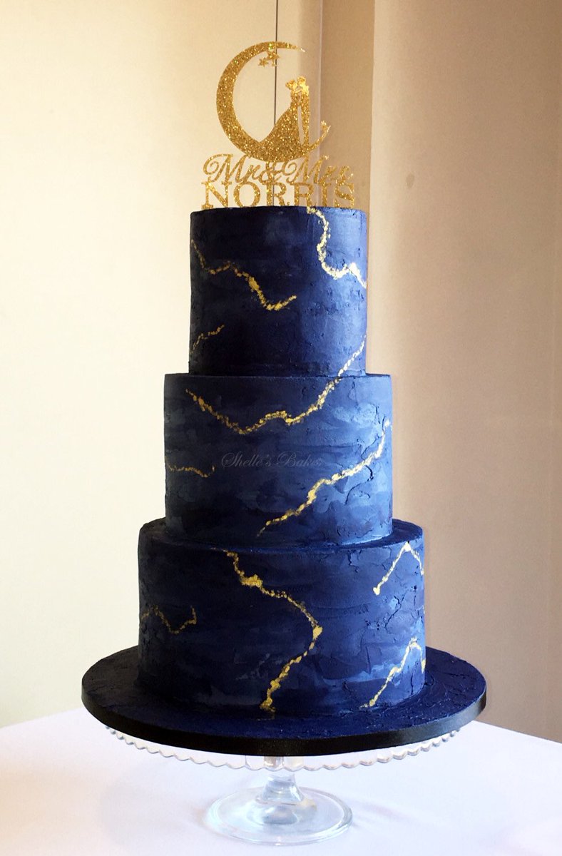 shellesbakes's tweet image. Stunning cake made for Sam &amp;amp; Kathleen’s starry night themed wedding. 

#handmade #bespoke #midnight #blue #watercolour #buttercream #chocolateganache #starrynight #untraditional #wedding #rustic #cake #art #cakeart #edibleart #cakeporm #supportsmallbusiness #blessed #baker