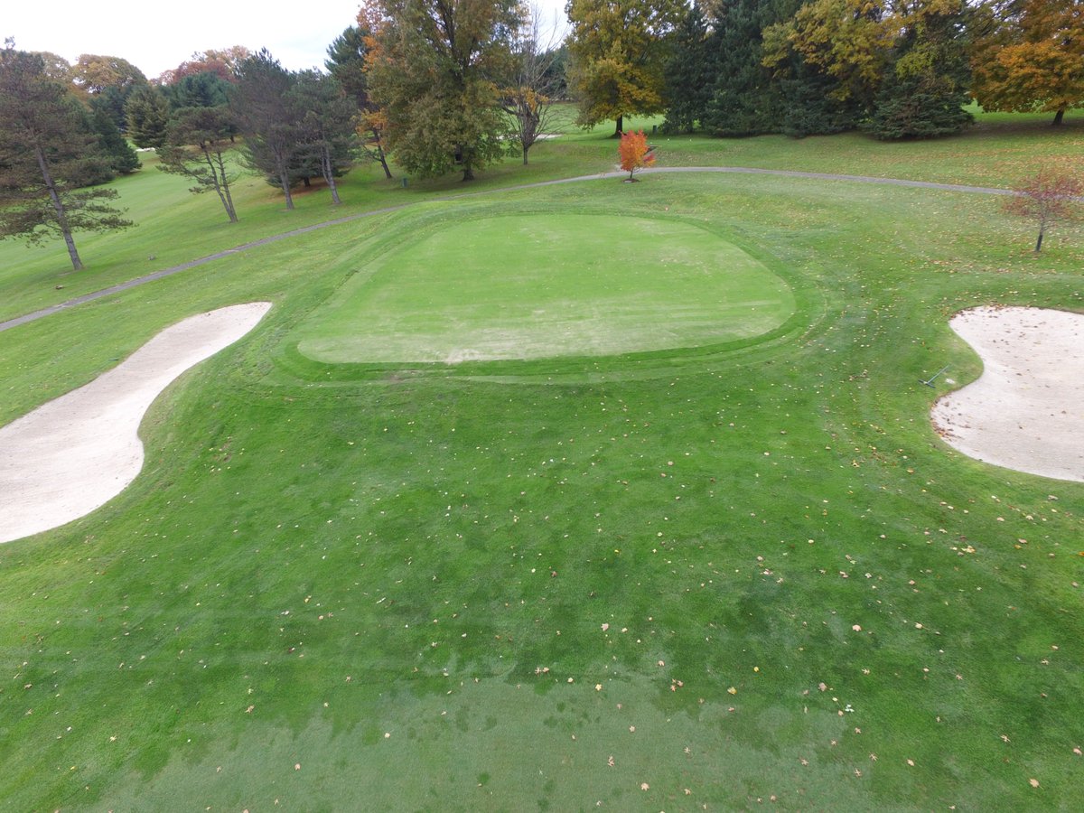 Hole No. 15 Greensburg Country Club with <a href="/RoccoMediate/">Rocco Mediate</a>.  All finished up and the turf back in place with multiple pin placements now available...