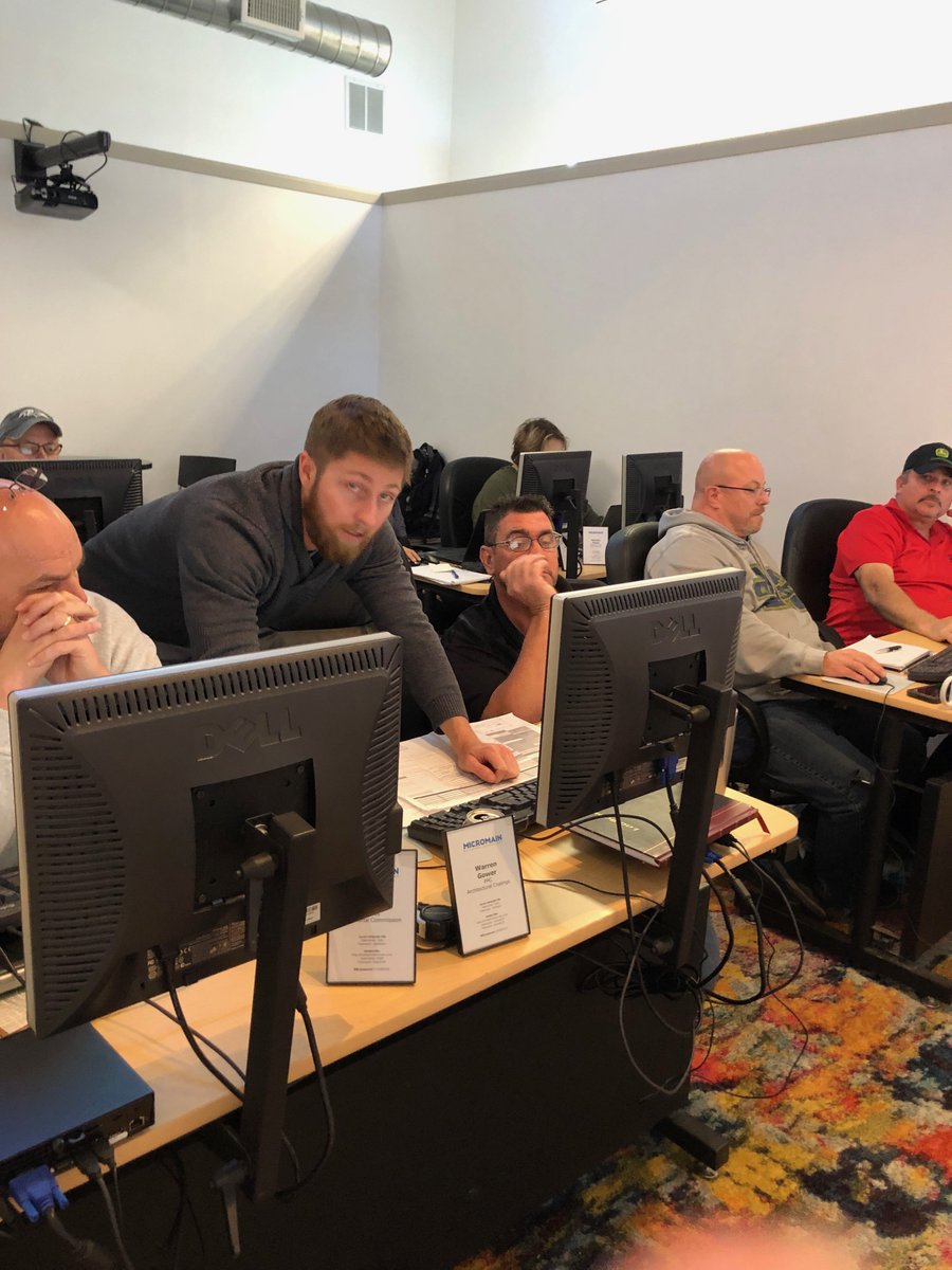 MicroMainCorp's tweet image. Another training in the books! We’d like to thank our attendees for making our Halloween this year a great one!🎃 #cmms #training #Halloween2018 #maintenance #maintenancemanagement