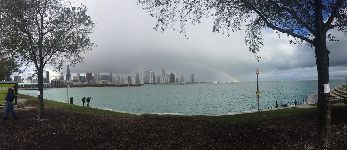 jessyrenee5's tweet photo. Enjoying Chicago and a beautiful rainbow today! https://t.co/lKfh2yyQ6F