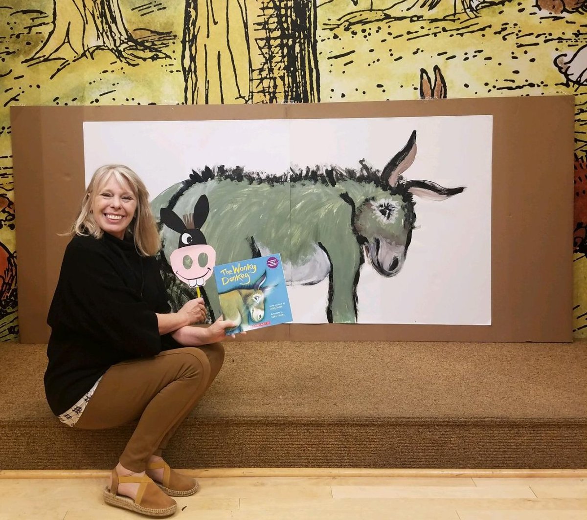 BNnoblesville's tweet image. Join Miss Carol tonight for our special Wonky Donkey pajama storytime at 6pm. #bnnoblesville #bninlightened #bnmidwest #books #bookstagram #storytime #wonkydonkey