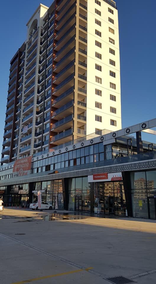 Pursaklar Termikel Store satışa Hazır.Pursaklar  saray da Esenboğa havaalanı yolu üzerinde.