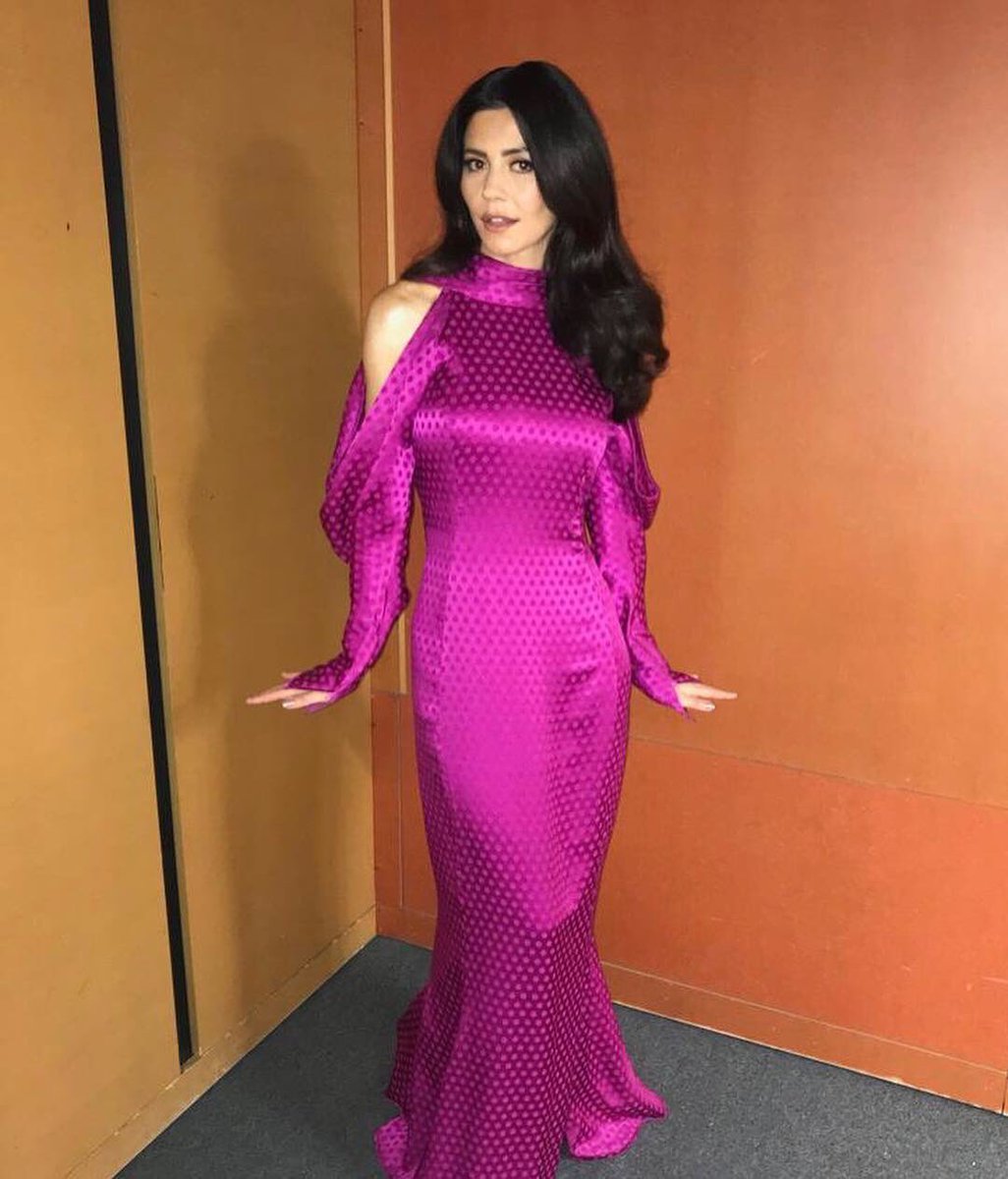 MarinaDiamandis's tweet image. Love hot pink.