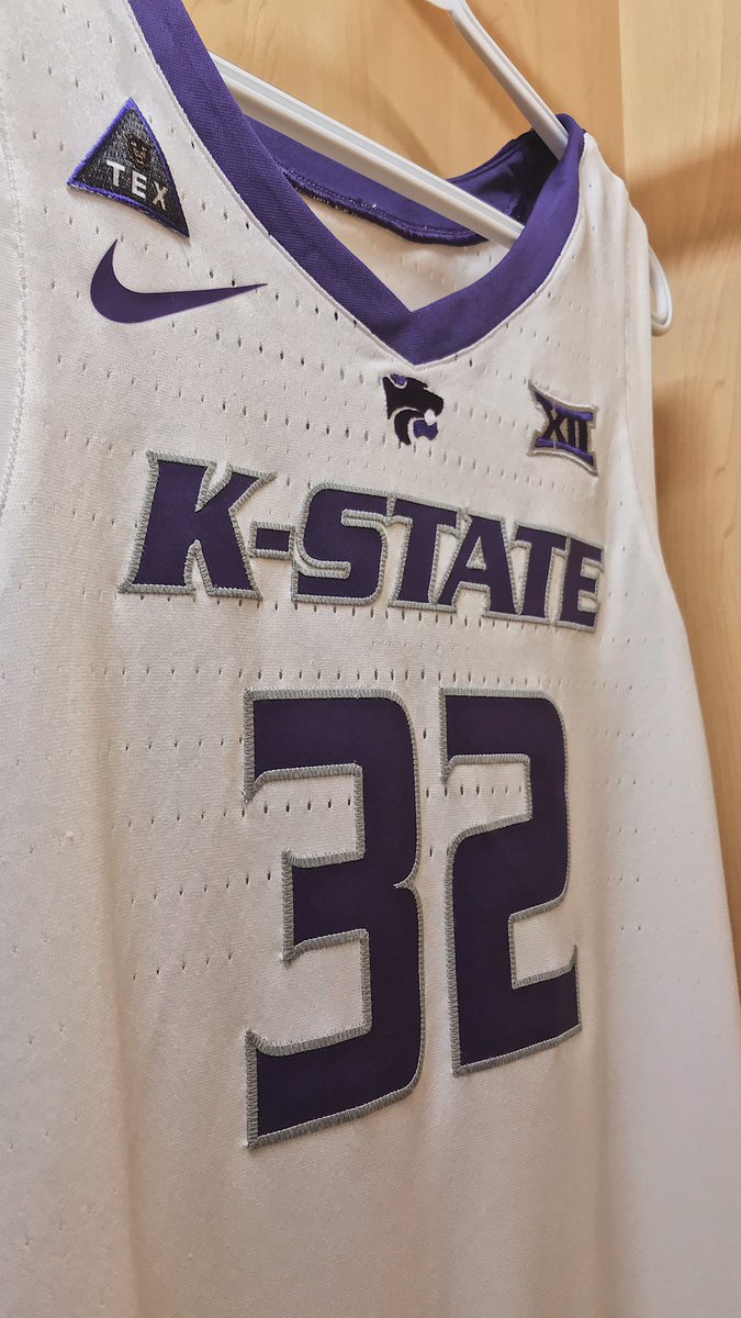 KStateMBB's tweet photo. “It’s giving your best and the glory of competition.” -Tex Winter 

#KStateMBB https://t.co/ENDzHG3jts