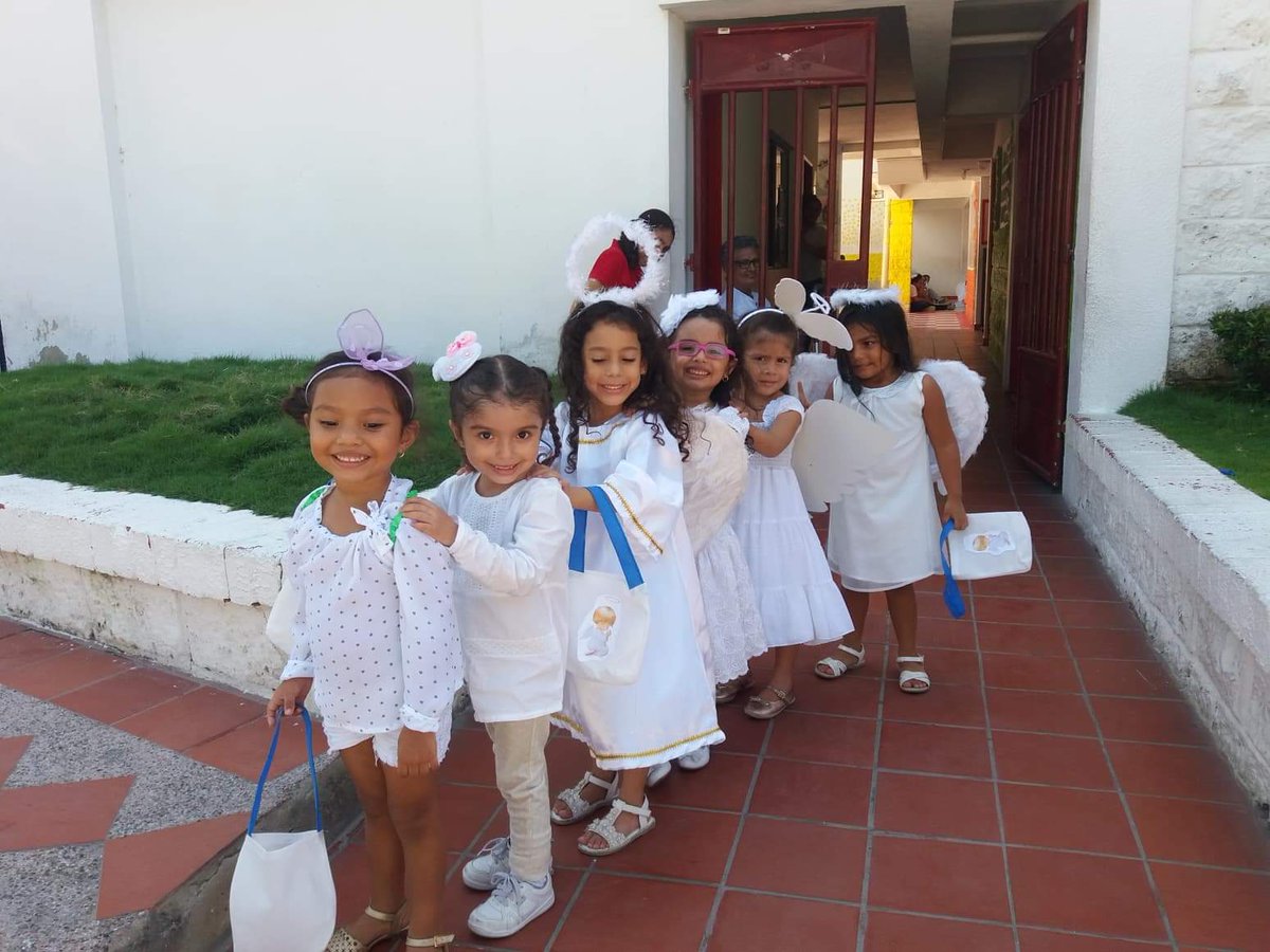 UnidadUPA's tweet photo. Entre cantos, dulces y sonrisas celebramos en nuestra institución el día de los angelitos.
Somos #UnProyectoDeAmor https://t.co/Nl4KbCJQbt