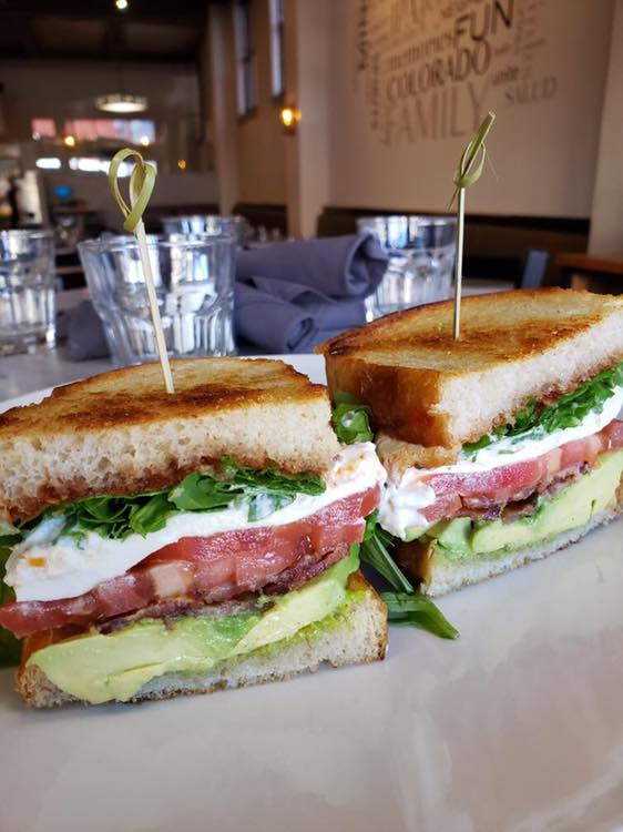 CoCraftSocial's tweet image. This sandwich is LOADED! Burrata, bacon, arugula, tomato, avocado, prosciutto tomato jam, and basil mayo! Oh my!
#burrata #downtowncs #foodies
#craftbeer #ilikeit #getinmybelly
