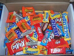 nowipes's tweet photo. I hope everyone had a #HappyHalloween2018. Just make sure none of those #candy wrappers make their way to the toilet!! #NoWrappers in the Pipes! https://t.co/nQhkt3bpP6