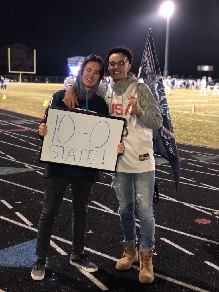 BHSthemes's tweet image. BENGAL NATION 10-0 &amp;amp; SECTION CHAMPS ❤️🐯💙🇺🇸🏈🇺🇸 #staterun