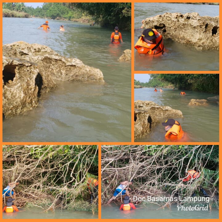 Ops SAR pencarian warga an Aliyurja yg terbawa arus banjir bandang saat menyerang sungai  Way krui dimulai pada pukul 06.00 WIB.  Tolong dibantu doa yah Sobat Rescue semoga korban segera diketemukan. Amiin