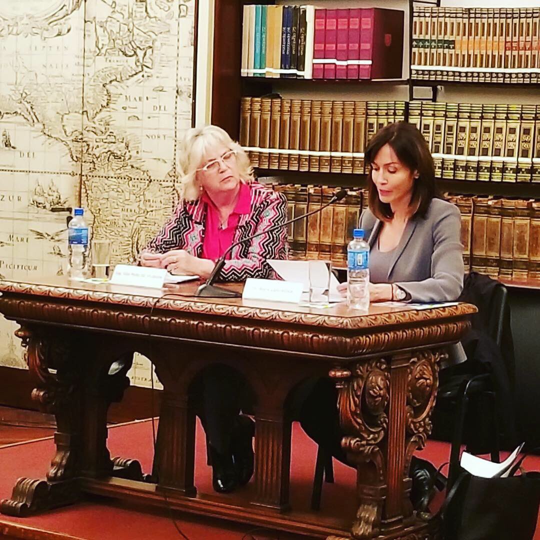 mara_carfagna's tweet photo. Parliamo dei rapporti tra Ue, #Italia e #Argentina in un incontro organizzato dall’Università di #Bologna a Buenos Aires. Abbiamo legami profondi, antichi, che possono ancora fare un salto di qualità. https://t.co/HY6aJWTrh6