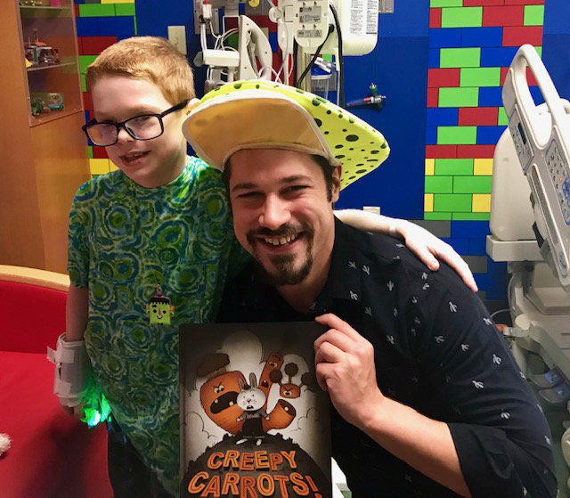 PeytonChildrens's tweet photo. 📚 We had so much with a Halloween visit from our friends from the @Civic_Theatre. We listened to books and even received a fun Halloween treat. We appreciate the smiles you spread when you come to visit and look forward to seeing you in November! https://t.co/ZBGbTHkGcT