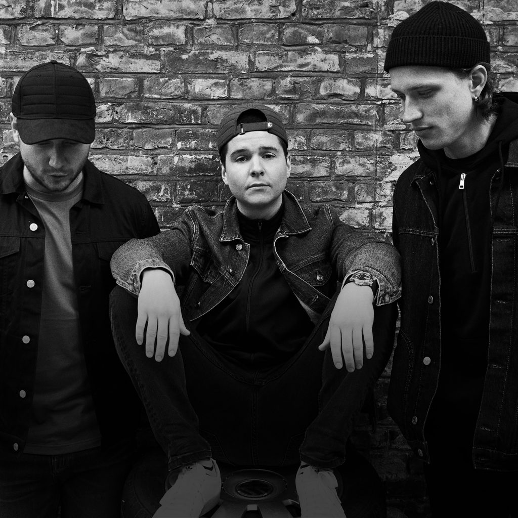 LXL_Support's tweet image. .@LukasGraham hosts the latest episode of #IAmTheDJ on #SlackerRadio. Listen now: slacker.com/station/lukas-…