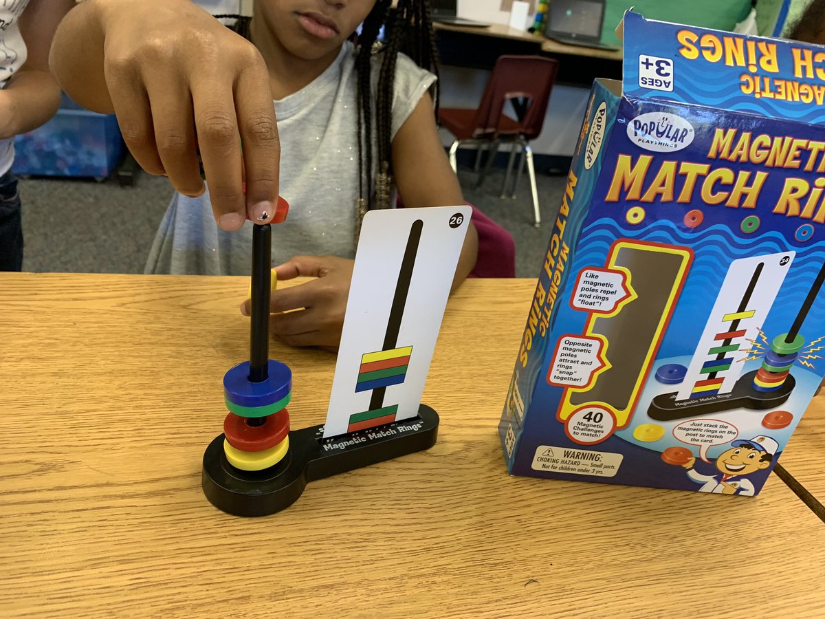 MrsReilly2WR's tweet image. Who loves #science? We do! #physicalsciences #sciencetable #secondgrade @MrsReilly2WR