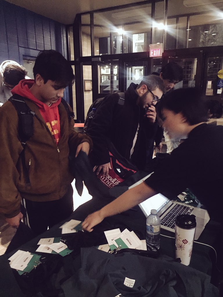 ECHackathon's tweet photo. Registration has begun!! Canβt wait to meet you all. #echacks2018 #electriccityhacks #trentu https://t.co/q8R26ramjq
