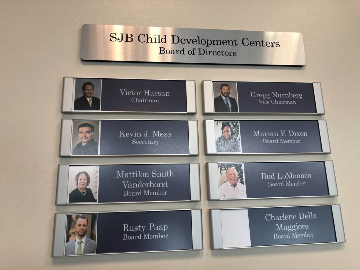 Congratulations to our superintendent, Dr. Roxane Fuentes @BUSDFuentes! She was recognized by the SJB Child Development Centers's Board of Directors for her outstanding commitment to the children of the Berryessa community! #BUSDLeads #BUSDpride #pathwaytothefuture