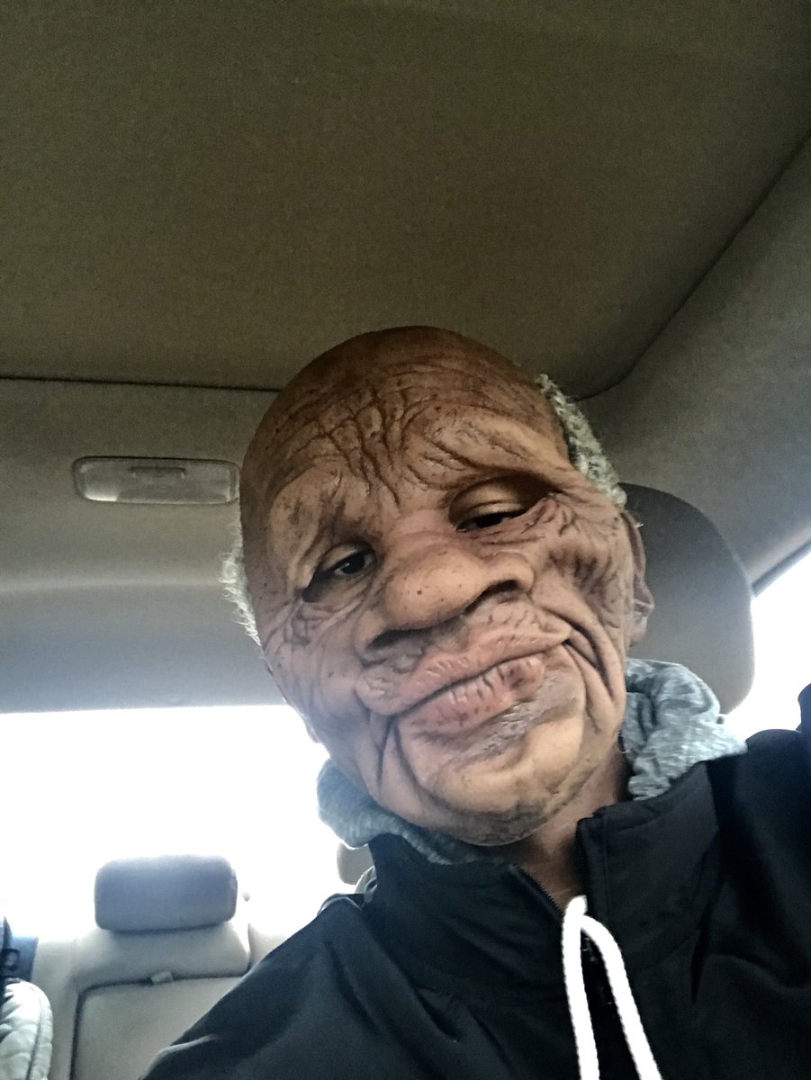 Dynamic_Way's tweet photo. The face you make when she ask you for $40. https://t.co/ONTK8DrtMR