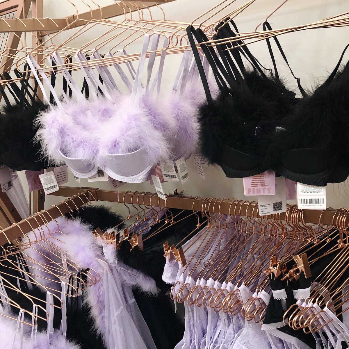 Savage X Fenty By Rihanna The Savagexpopup Opens Tomorrow In Sanjose And Lasvegas At 10 Am We Re Gifting A Free Bralette With Purchase For The First 15 In Line