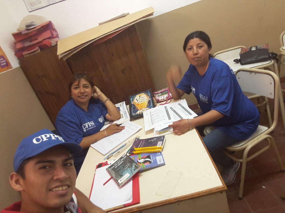 Valegu1985's tweet photo. #MareaAzulEducadores
#CPPSEnAcción #TARTAGAL #ESALAPACHOUNO
Semana de la lectura y escritura. @AlancayDel @fguillesaavedra @artydance23 @aniberruezo @patriciapinasco @UrtubeyJM @larubita70 @lescano_marite @Alfaro11Mariel @Jesusig94 https://t.co/NXs7R7QNxq