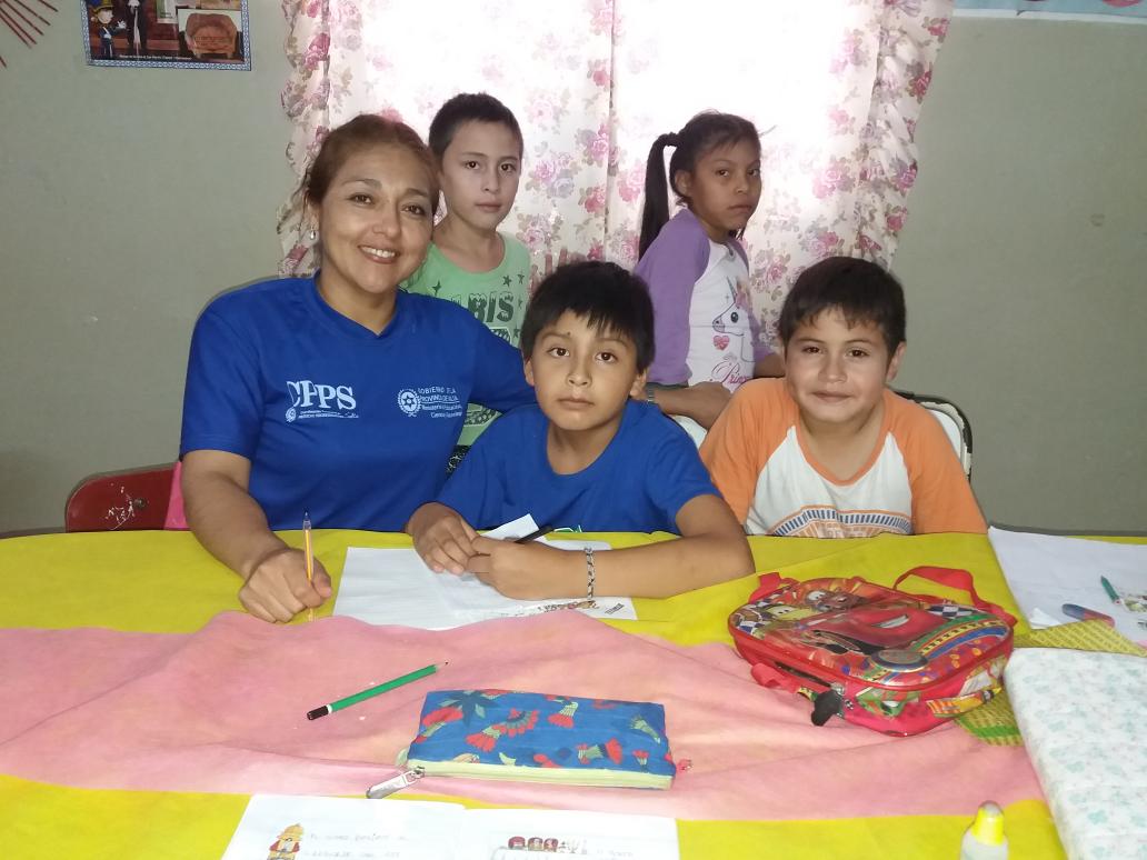 RiveroAlbi's tweet photo. Venii a Clases de apoyo!! 
CAI N*14 Col. Sta. Rosa. #MareaAzulEducadores
 @aniberruezo @fguillesaavedra @OteroPatito @RangeonMartin @aniberruezo https://t.co/agGKo59416