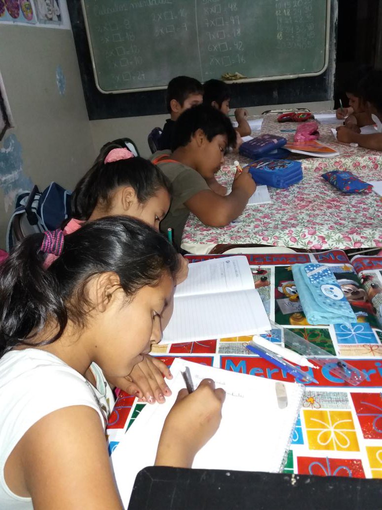 RiveroAlbi's tweet photo. Talleres de lectura y escritura de cuentos !!! 
#MareaAzulEducadores @larubita70 @RangeonMartin @lescano_marite @OteroPatito @rossana91181462 @matiaszaki16 @patriciapinasco @fguillesaavedra @LulyMaidana3 @soledad_areco @UrtubeyJM @aniberruezo @ https://t.co/V67153UNiw
