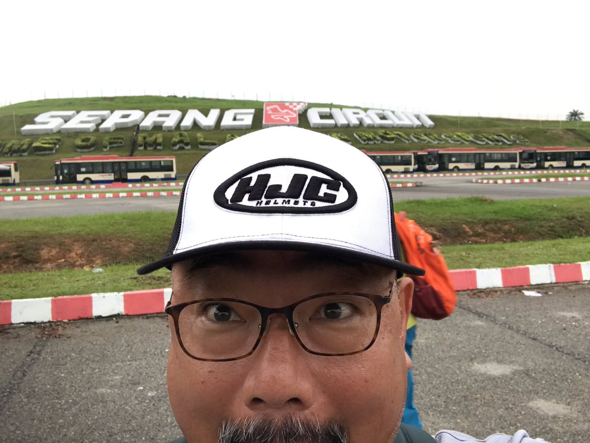 Good morning from Malaysia!
#googmorning #malaysia #sepanginternationalcircuit #MotoGP