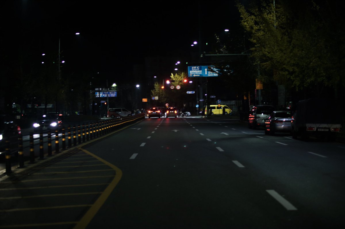 byun7663's tweet image. 옛날 카메라도 앵간하게 잘찍히네 04년식인데ㅋㅋㅋㅋ

#Canon #1Ds #사진