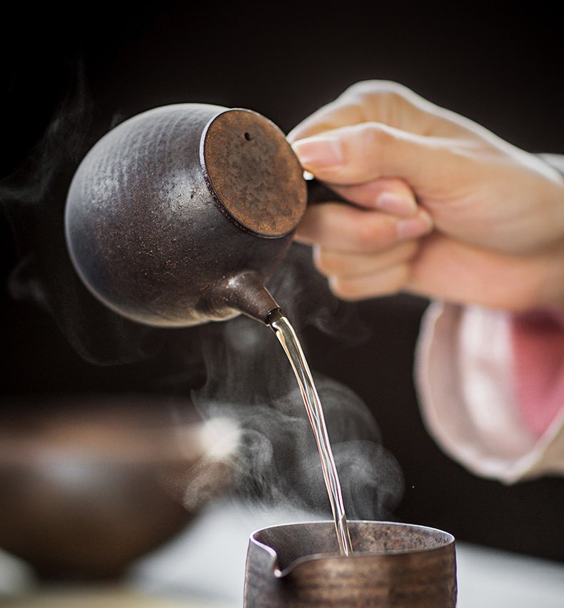 morimatea's tweet photo. We brewed (up) a steaming pot of tea. Have a nice weekend!
.
.
.
#hotgas #mind #traditional #teapot #teatray #handmade #potterypots #weekend #dahongpao #rocktea #cuppa #chaze #oolongtea #luffamat #luffa #morning #favorite #instatea #chai #tee #thé #чай #herbata #tè #morimatea https://t.co/dydZDH3Vwt