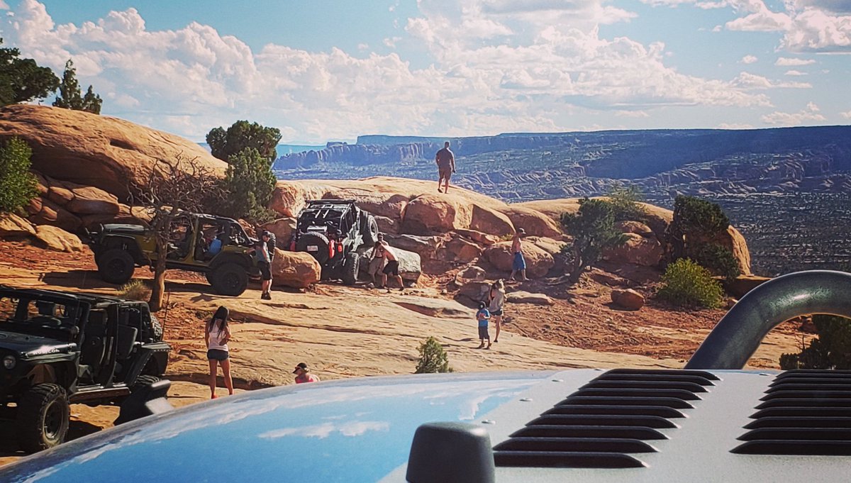 JeepDaddyInc's tweet image. What I wouldn&apos;t give to be here right now!!! #emortalcustoms
#synergymfg #killerview #moab #MetalMasher #whynot #AlmostMadeIt #jeeping #40s #JDi #JeepDaddyInc #jeeplife #jeepwrangler #Legendary1941 #SavageJeeps #jeepwranglerunlimited #jeepfreak #jeepjunkiesyyc #jeepjk #SEMA2018