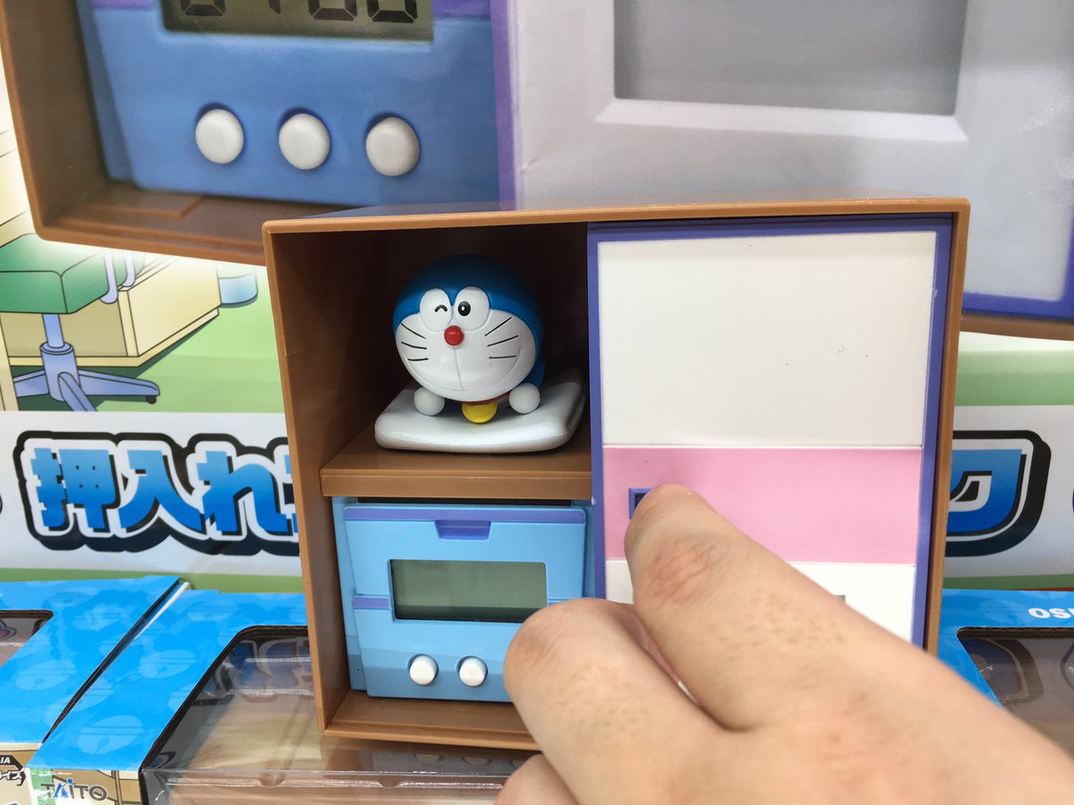 タイトーステーション 大須店 Pa Twitter プライズ ドラえもん 押入れアラームクロック 入荷致しました のび太君のお部屋の押入れから顔を出すドラちゃんがめちゃくちゃ可愛いですね タイトー 大須 ドラえもん