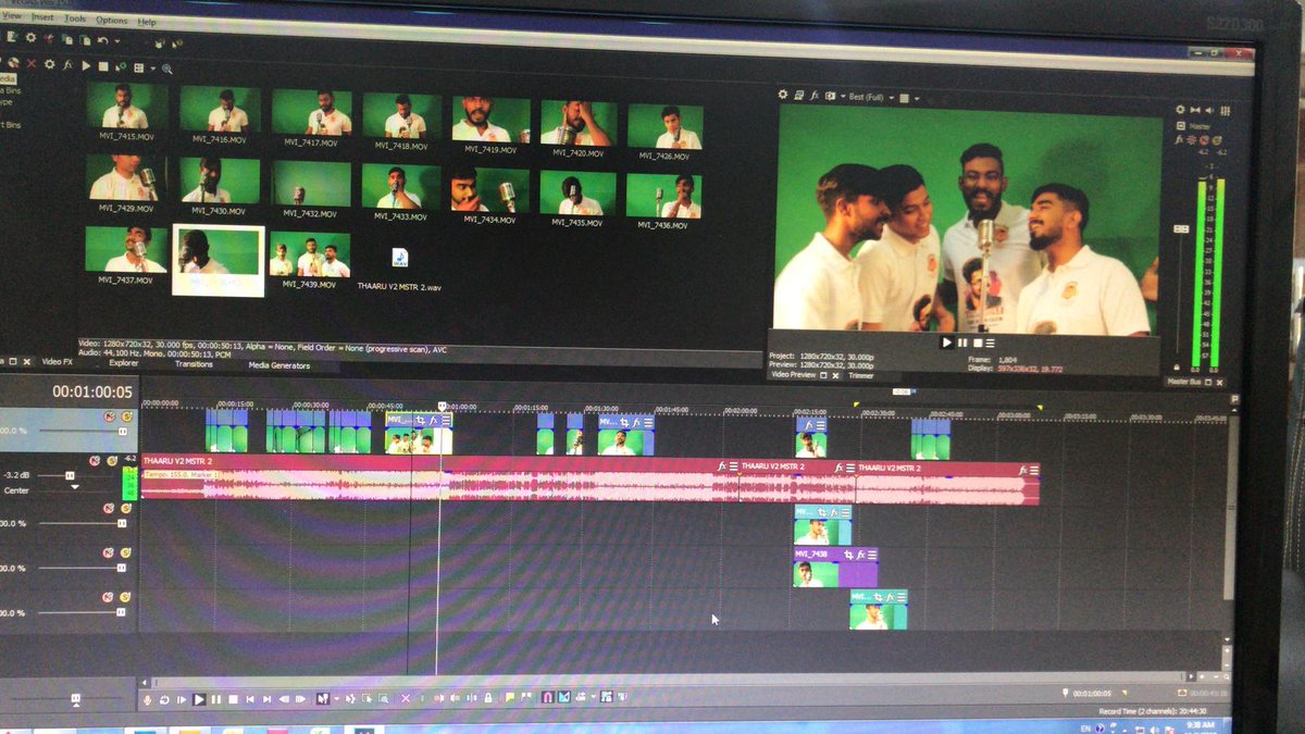 BahrainVMI's tweet photo. ThAnga Thalapathy An Album Song By @otvfBahrain  Will Be Soon On @YouTube  Waiting Overloaded Marana Kuththu Song 😍😍😍

#ThaAraThAppataKiliyum 🤞🤞🤞

@m_gajan @RIAZtheboss @GuRuThalaivaa @actorvijay @linnessandy @AllYGirL85 @LMKMovieManiac @VettriTheatres @ https://t.co/XjXgaob63d